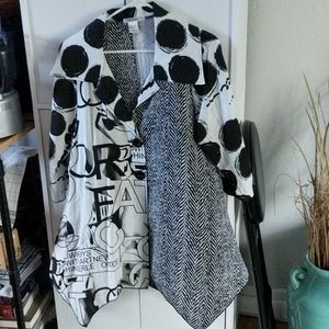 Feratelli black and white top